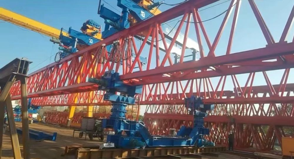 山西架橋機(jī)租賃廠家電話、架橋龍門吊、提梁機(jī)、路橋門機(jī)出租安裝維修