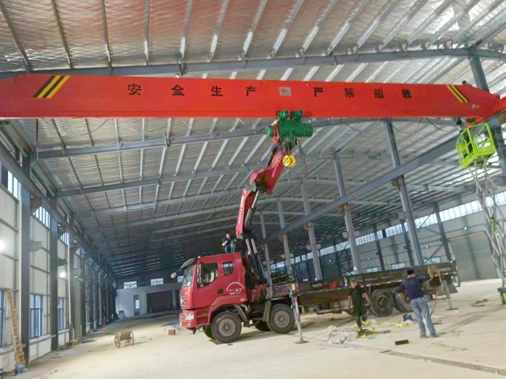 云南臨滄起重機、LDA型電動單梁起重機