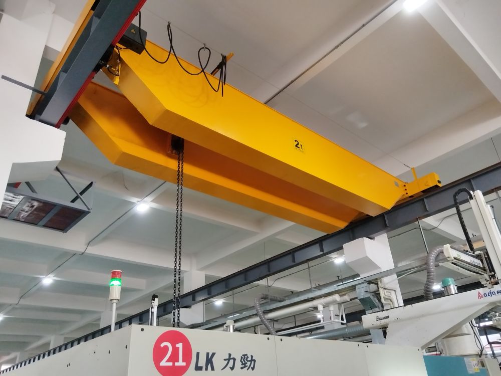 LH電動(dòng)葫蘆橋式起重機(jī)、雙梁天車、吊機(jī)