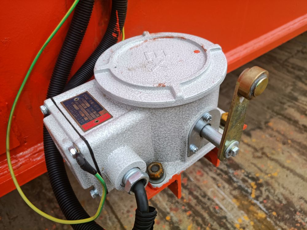 起重機(jī)行程開關(guān)、BLX型10-12防爆行程開關(guān)、浙江喬正起重電器