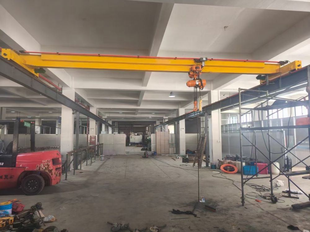 LDA型電動單梁起重機(jī)、電動橋式單梁天車、吊機(jī)