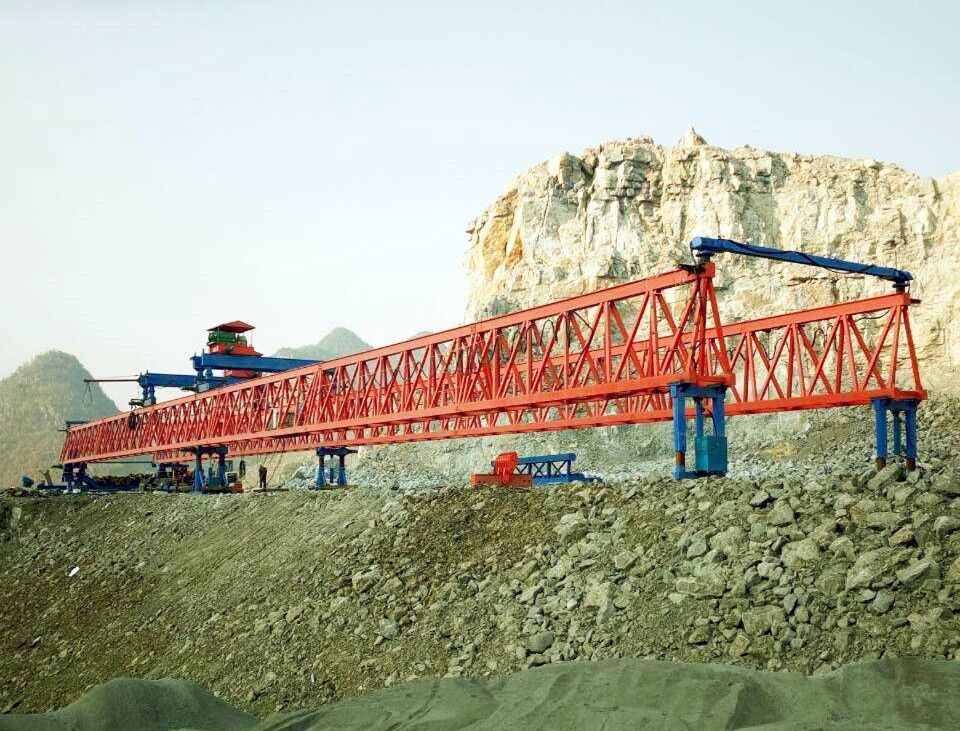 貴州公路鐵路高鐵架橋機(jī)出租租賃、架橋機(jī)搬遷移裝、改造維修維保