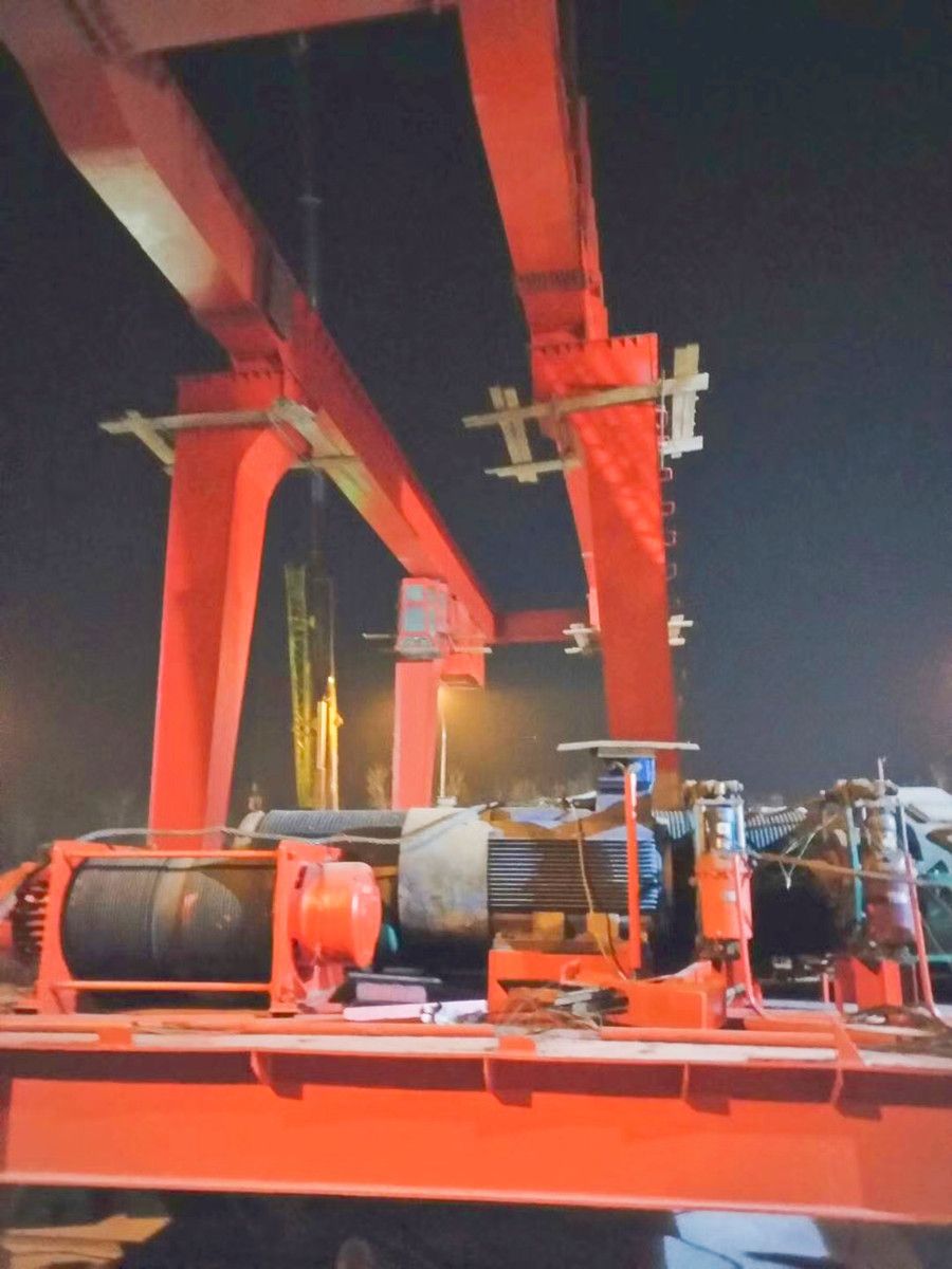 龍門吊維修改造安裝.jpg