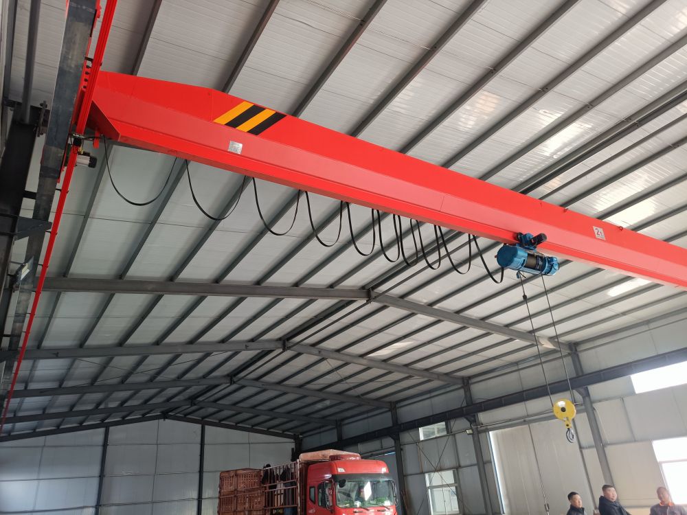 單梁吊機(jī)、天車、LDA型5噸電動(dòng)單梁起重機(jī)