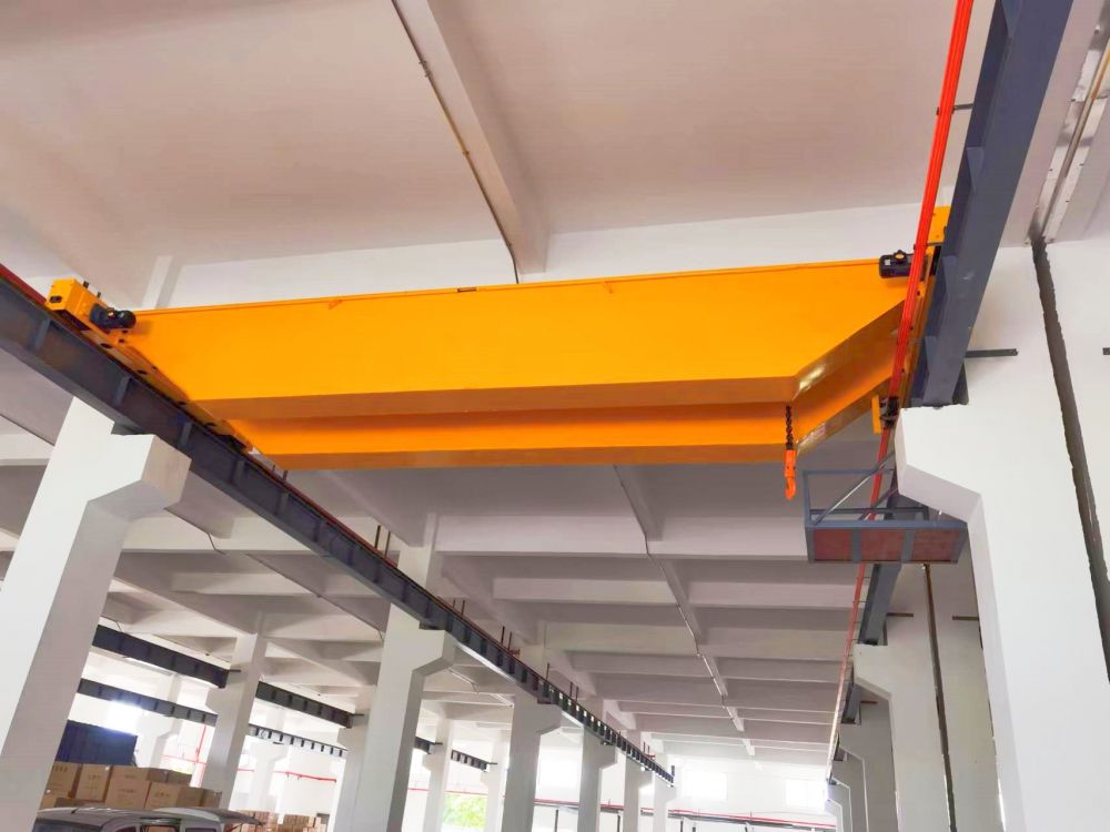 LH型電動(dòng)葫蘆雙梁橋式起重機(jī)、LH葫蘆雙天車、吊機(jī)