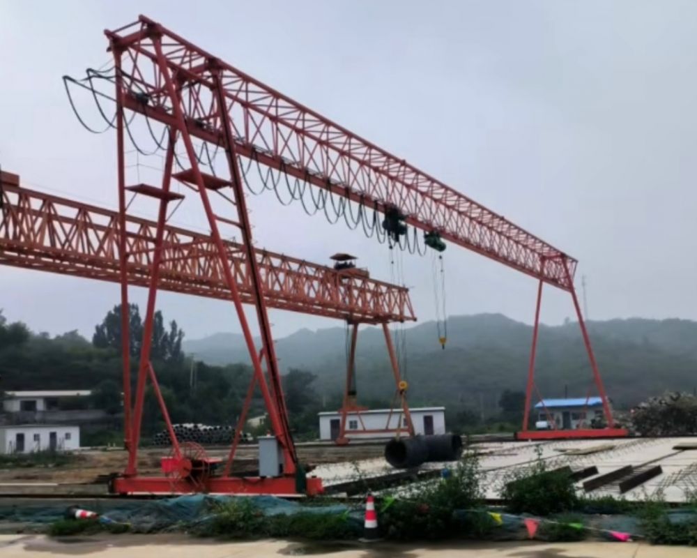 單雙梁門式起重機、工程龍門吊、桁架式門機-長城起重