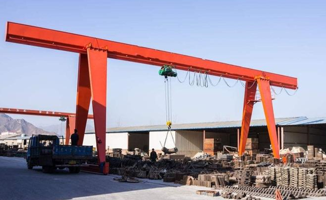 門式起重機(jī)司機(jī)安全操作規(guī)程