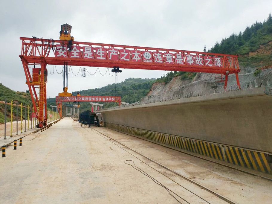 惠州龍門吊廠家銷售，MG型電動(dòng)雙梁門式起重機(jī)