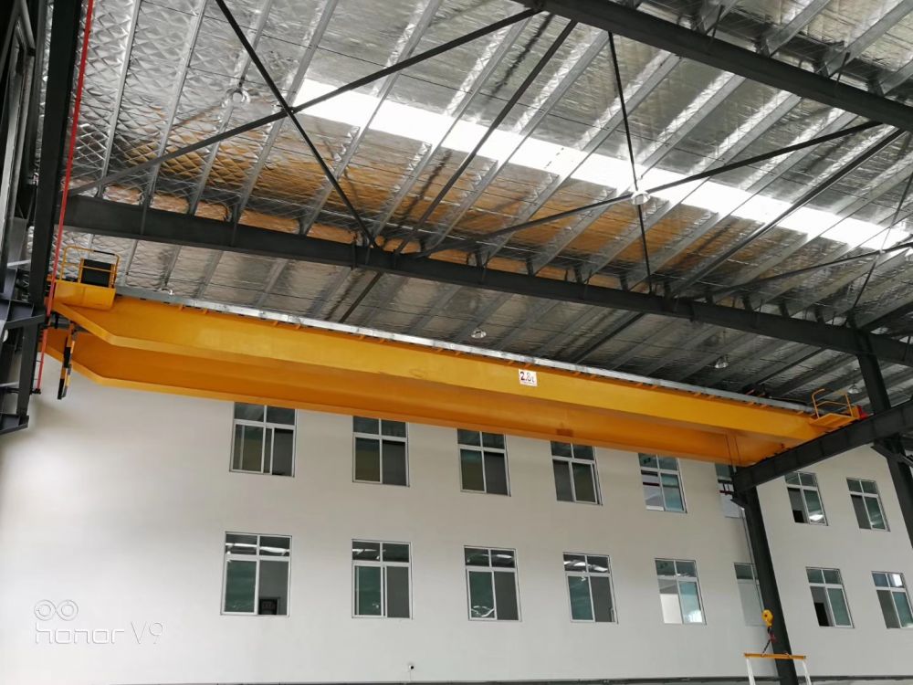 LH型電動(dòng)葫蘆雙梁橋式起重機(jī)簡(jiǎn)介、圖片