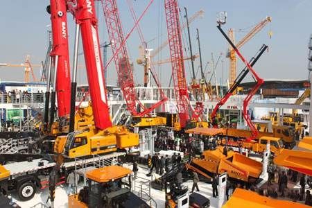 工程起重機(jī)種類、功能及特點都有哪些？