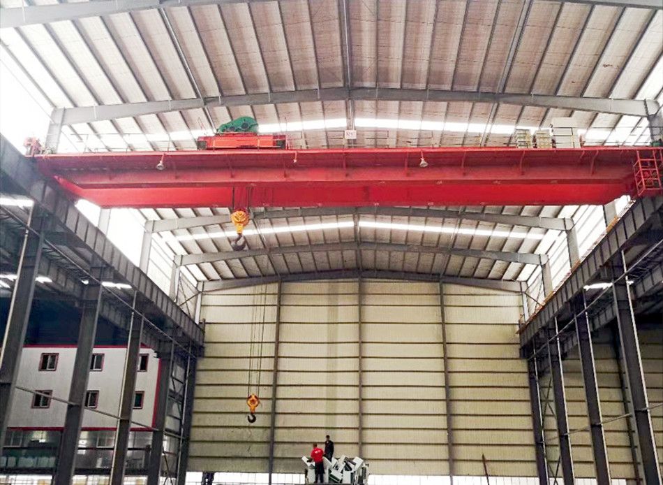 QD型吊鉤橋式起重機(jī)、婁底市起重機(jī)廠家銷售