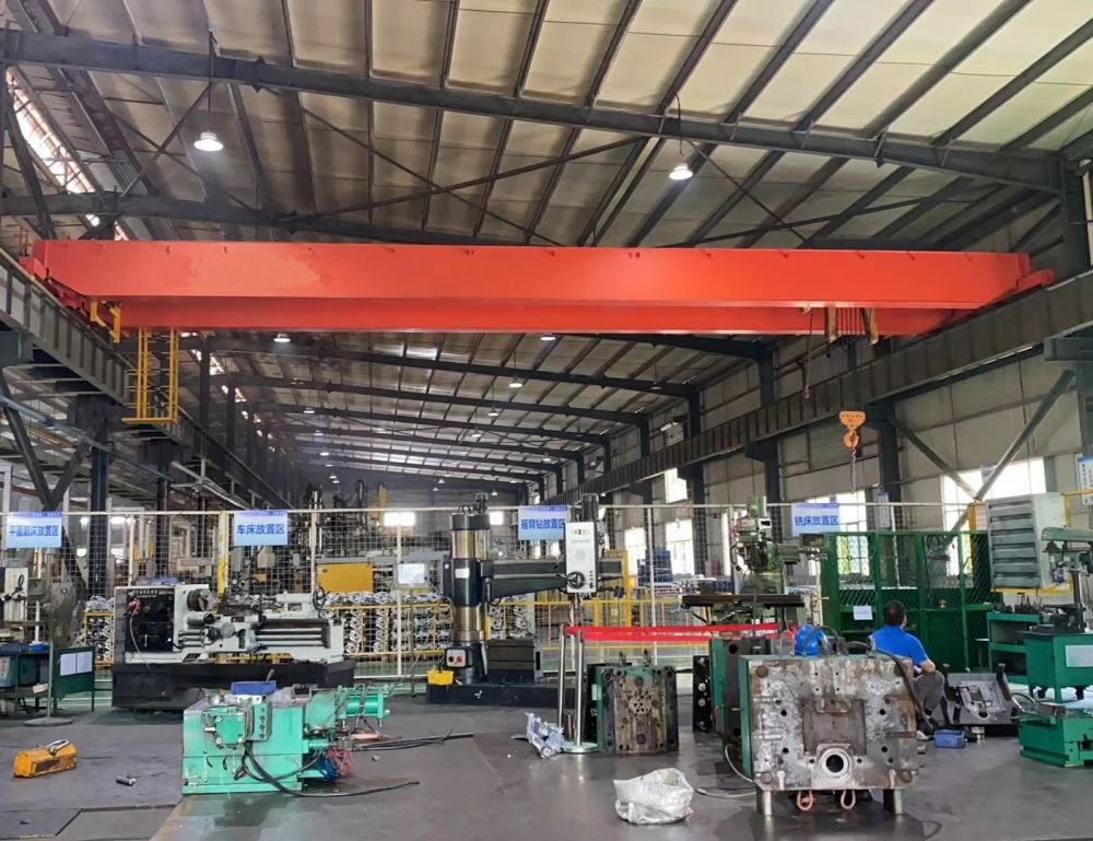 LH型電動葫蘆橋式起重機(jī)、雙梁橋式天車、吊機(jī)、衛(wèi)華起重機(jī)