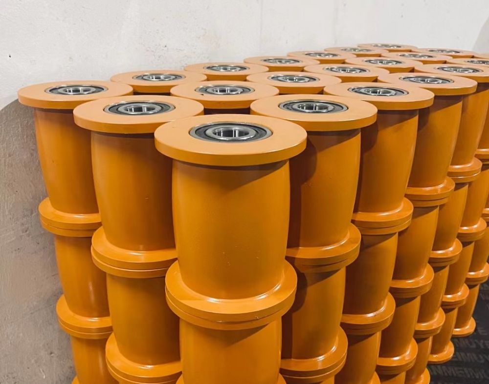 手動起重機滑行車輪組、手推端梁小車、手動端梁小車批發(fā)