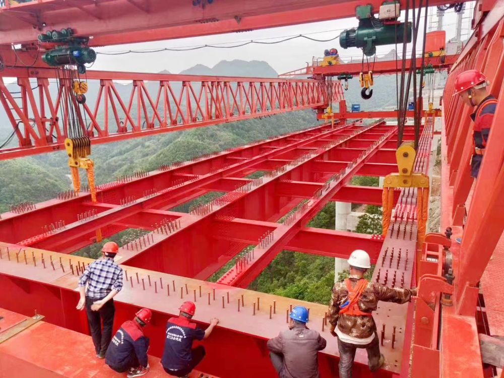 架橋機(jī)制造廠家、架橋機(jī)移裝搬遷、架橋機(jī)安裝維修、架橋機(jī)出租租賃