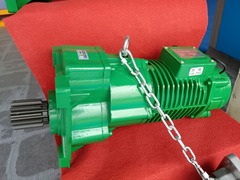 起重運(yùn)行電機(jī)、新型三合一減速器批發(fā)零售、安裝改造維修