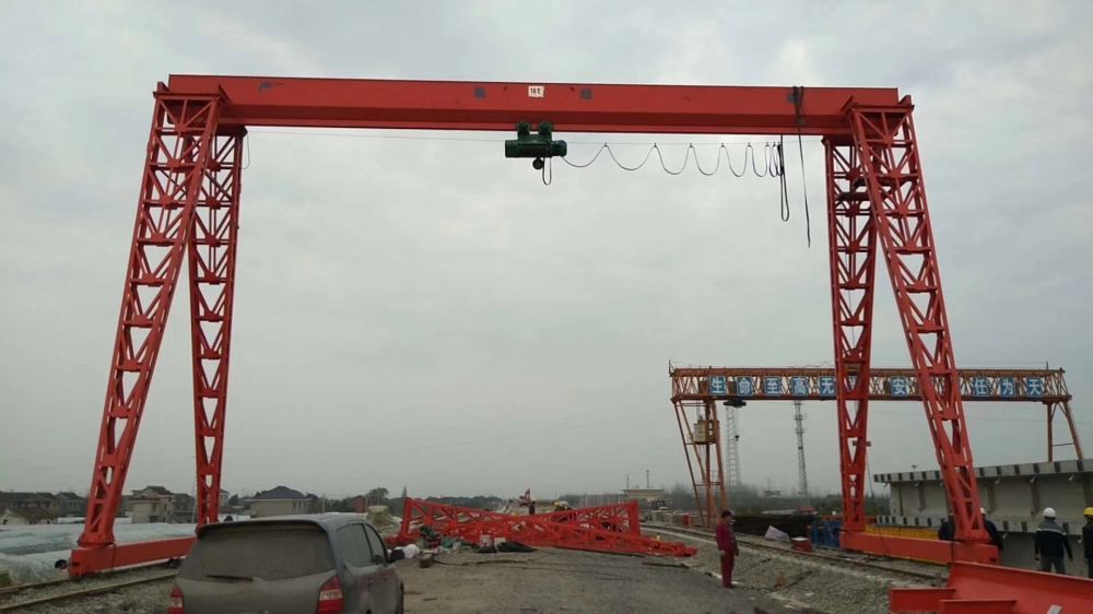 寧波起重機(jī)廠家、電動(dòng)門式起重機(jī)、單梁龍門吊
