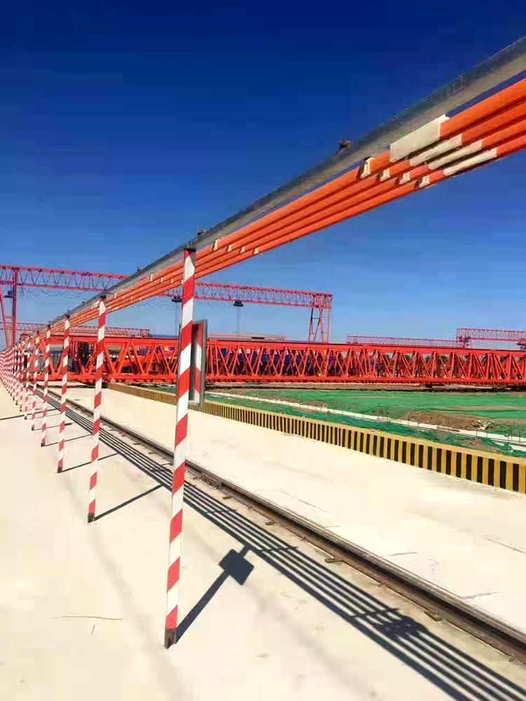 單極鋁滑觸線、H型鋁滑觸線、滑導(dǎo)線廠家批發(fā)零售、供電改造