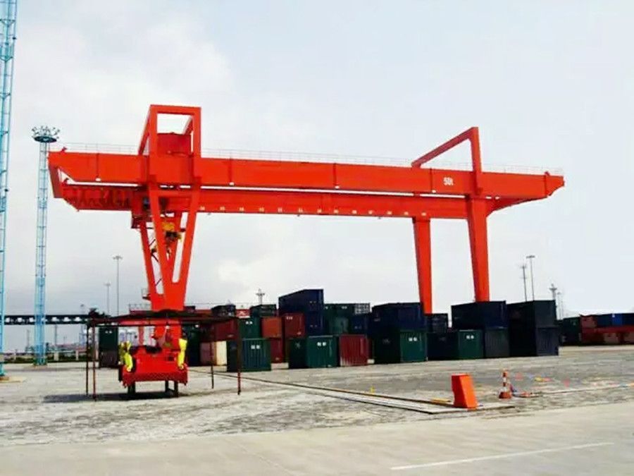 營口起重機(jī)、營口龍門吊、營口集裝箱門式起重機(jī)