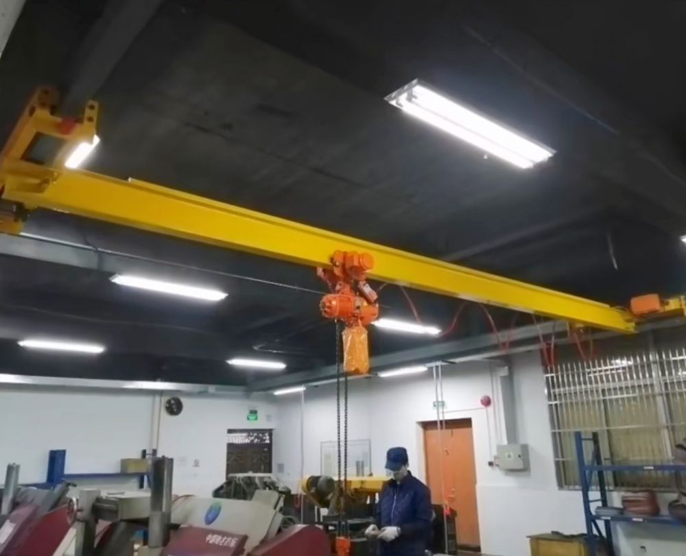 起重機(jī)廠家品牌、電動(dòng)單梁懸掛起重機(jī)設(shè)計(jì)制造、安裝維修