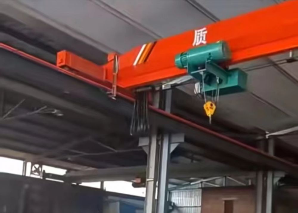 低凈空起重機(jī)、新型行車、LDA型電動(dòng)單梁起重機(jī)