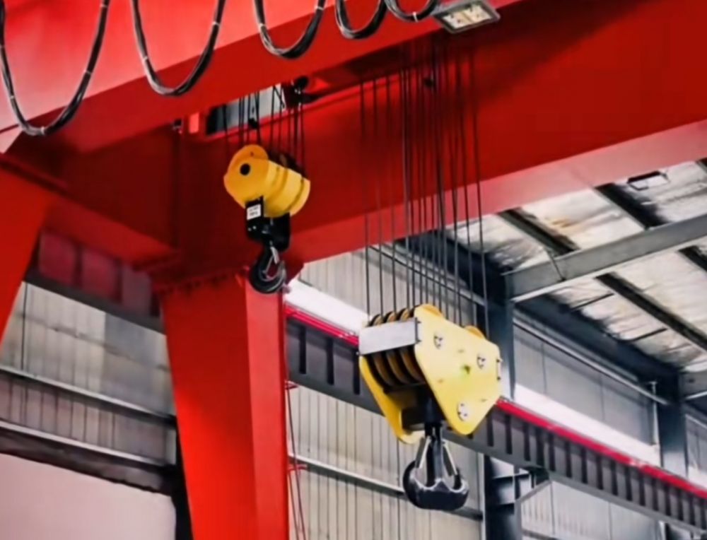 起重機(jī)吊鉤、行車吊鉤、國(guó)標(biāo)吊鉤、歐式歐標(biāo)吊鉤