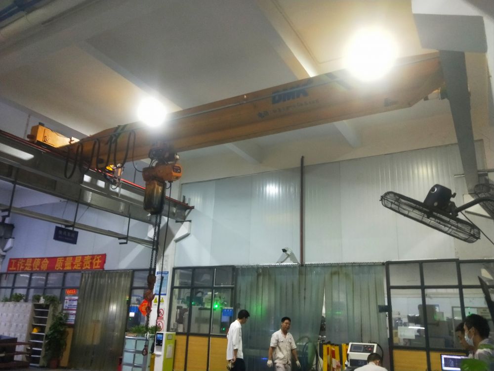 LDA型電動單梁起重機、單梁起重機產(chǎn)品優(yōu)點、價格