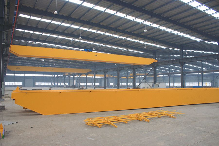 新疆烏魯木齊起重機廠家、LH型電動葫蘆雙梁起重機