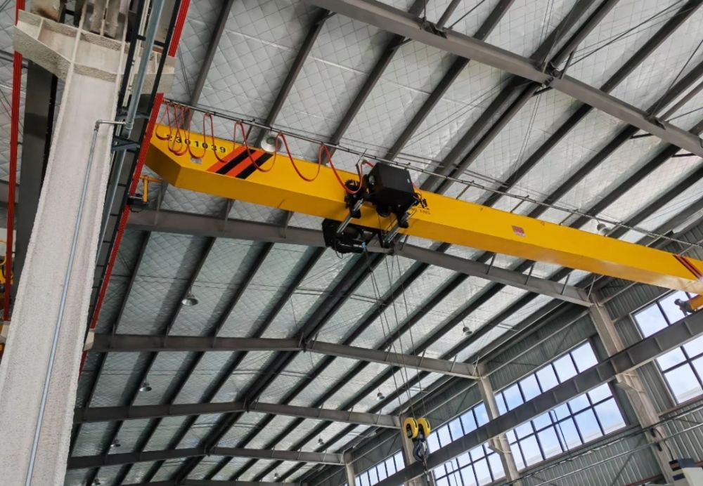 鎮(zhèn)江歐式電動單梁起重機(jī)、飛馬起重機(jī)廠家直銷