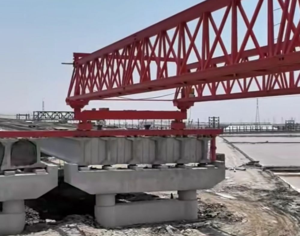 浙江寧波租賃架橋機(jī)、提梁機(jī)、地鐵出渣機(jī)、工程龍門吊