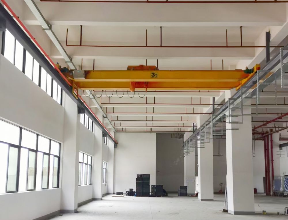 山東雙梁橋式起重機(jī)、LH型電動(dòng)雙梁橋式起重機(jī)、天車、吊機(jī)