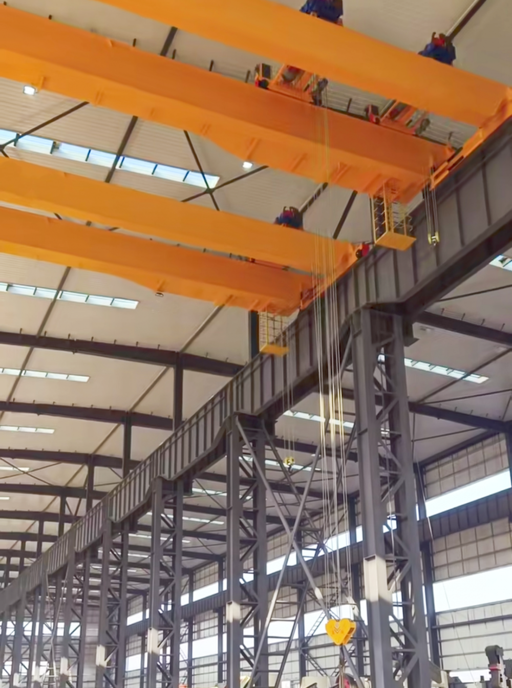 QD型吊鉤/LH型電動(dòng)葫蘆雙梁橋式起重機(jī)廠家制造、安裝調(diào)試