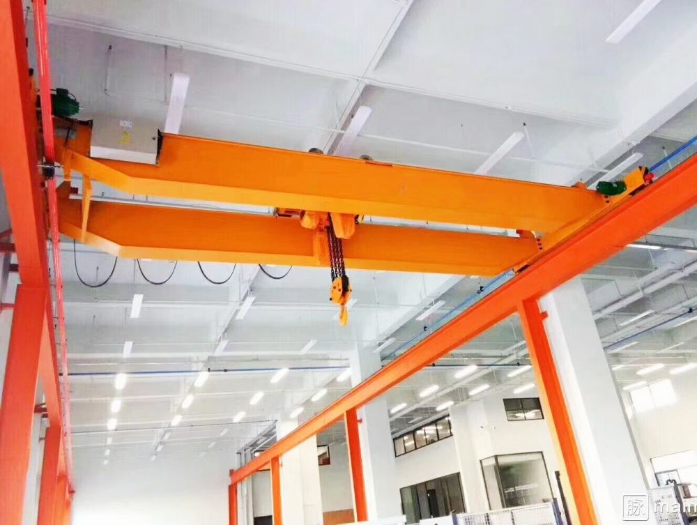 起重機廠家報價、LH型電動雙梁橋式起重機、天車、吊機、航吊