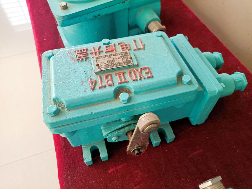 防爆起重機(jī)配件、防爆起重電氣、隔爆型行程開(kāi)關(guān)廠家供貨、安裝維修