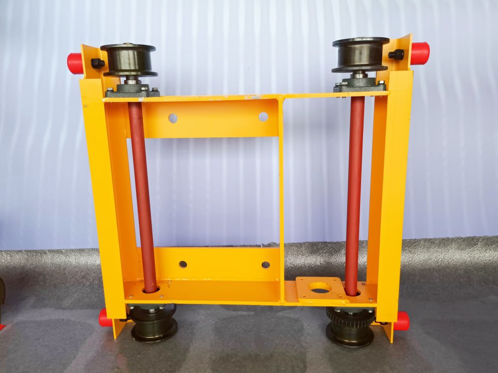 電動(dòng)葫蘆臺(tái)車(chē)、環(huán)鏈葫蘆臺(tái)車(chē)、雙梁天車(chē)運(yùn)行小車(chē)生產(chǎn)批發(fā)