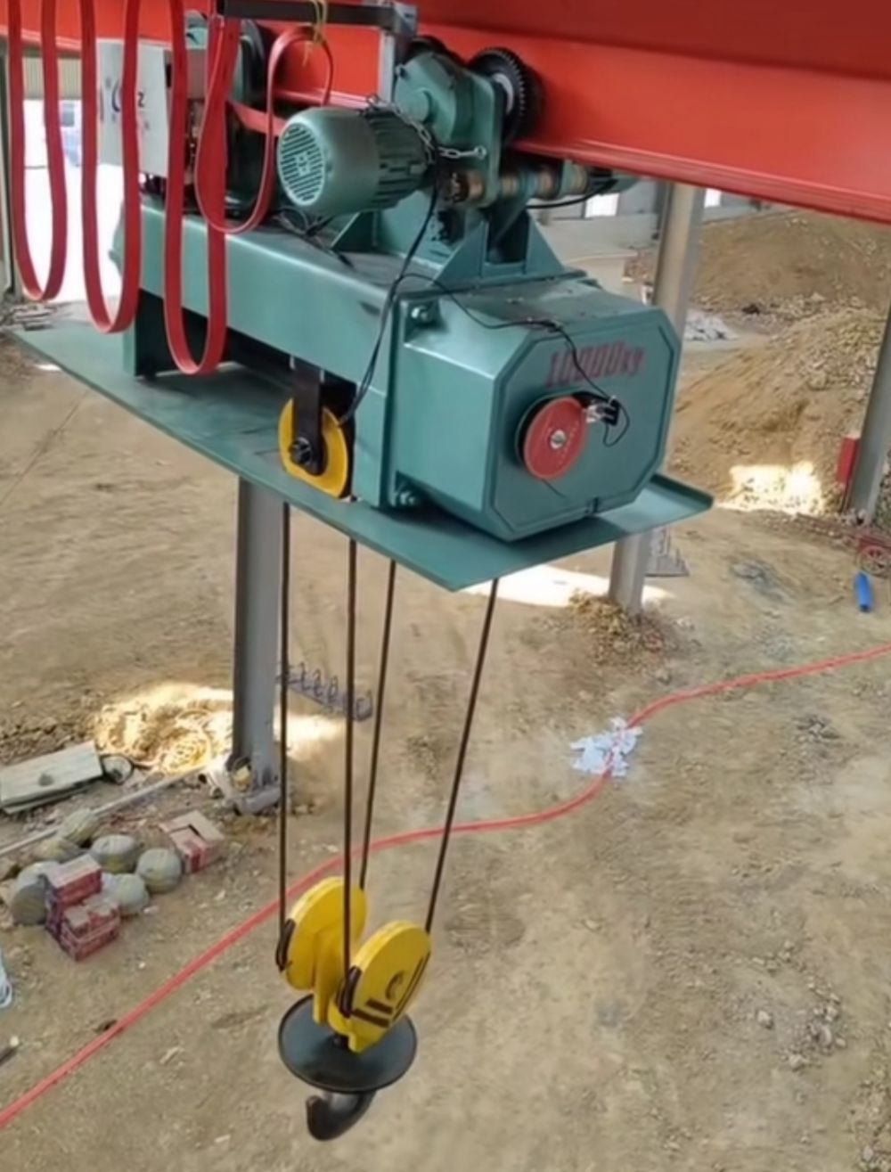 西安電動(dòng)葫蘆廠家，冶金電動(dòng)葫蘆、耐高溫電動(dòng)葫蘆