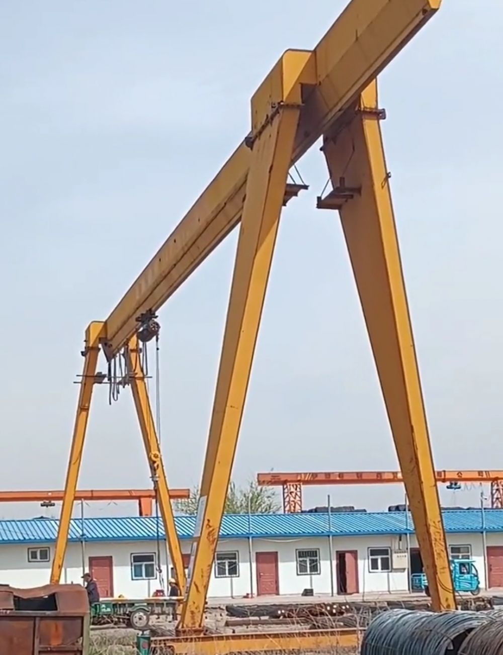 廣東清遠龍門吊、MH型電動單梁門式起重機