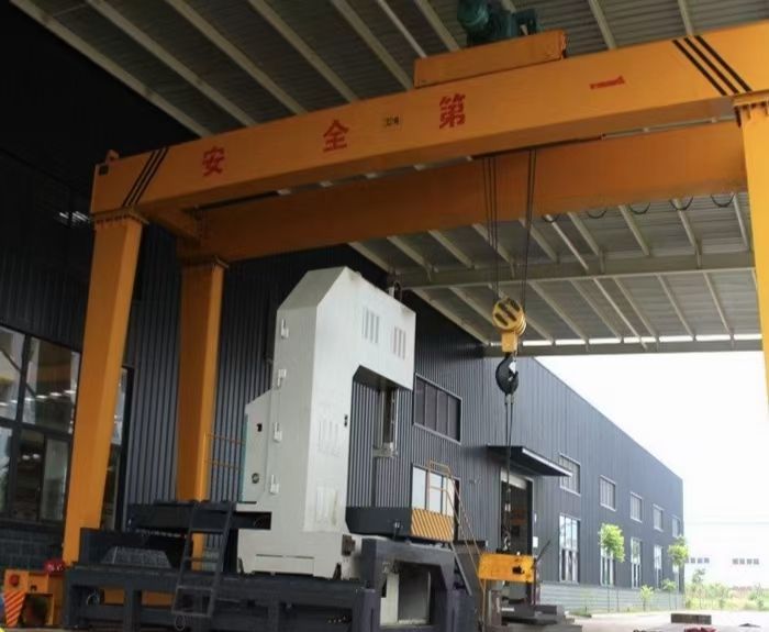 電動葫蘆雙梁門式起重機、龍門吊型號參數(shù)、廠家報價
