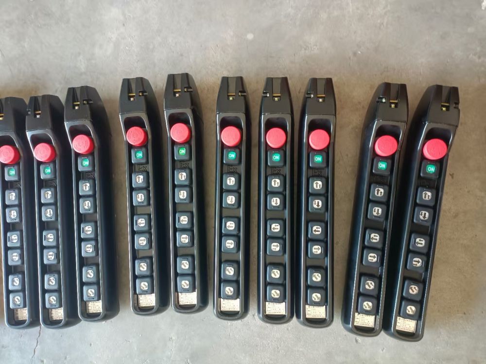 寧波防爆起重機(jī)按鈕、防爆起重開(kāi)關(guān)、防爆手電門操作手柄