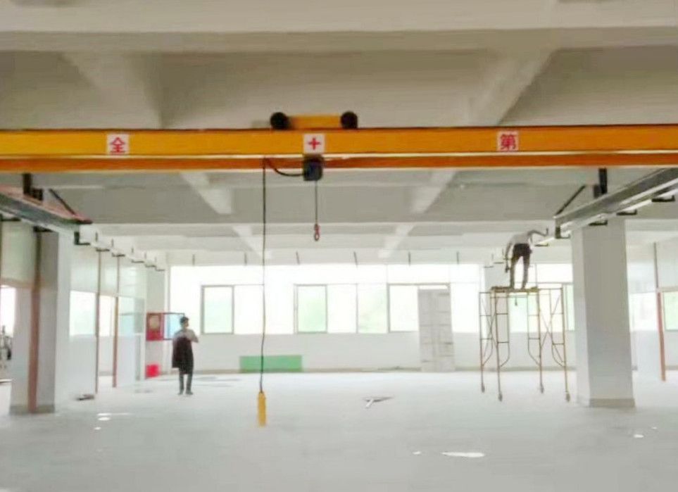 東莞臺(tái)式天車、吊機(jī)、電動(dòng)葫蘆雙梁起重機(jī)