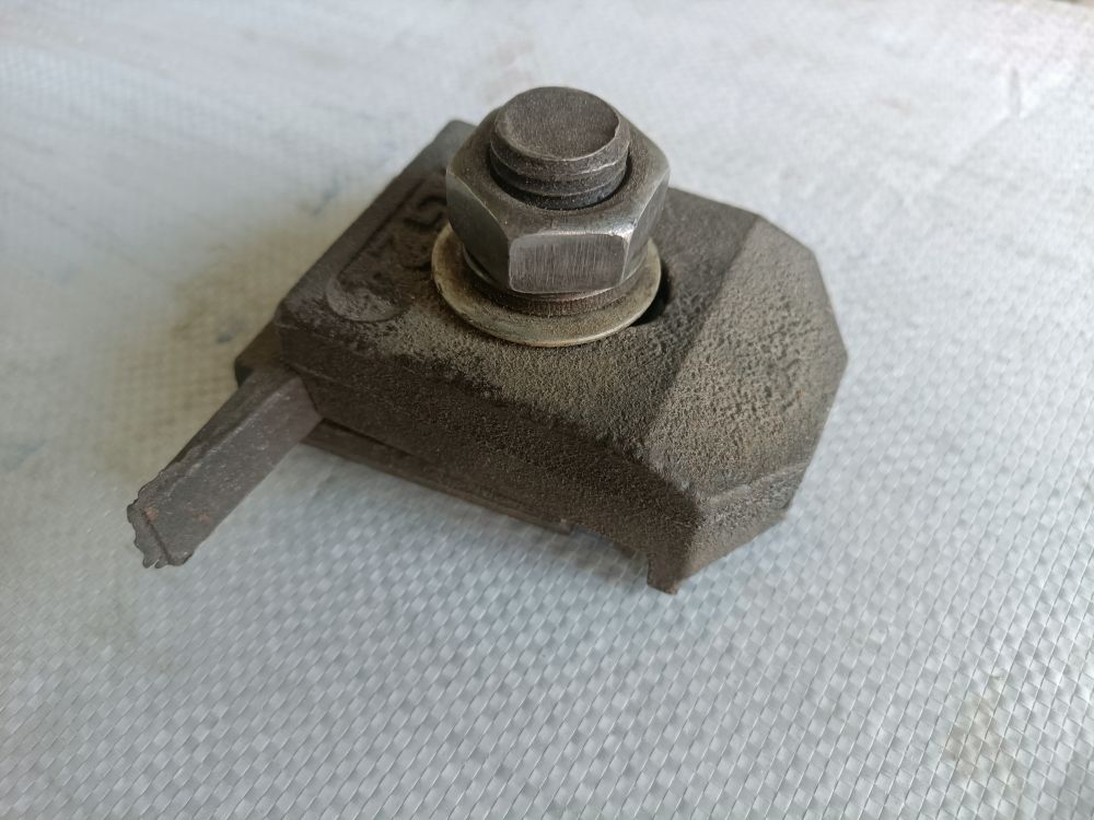 起重機(jī)軌道壓板、軌道夾板、軌道魚尾板批發(fā)