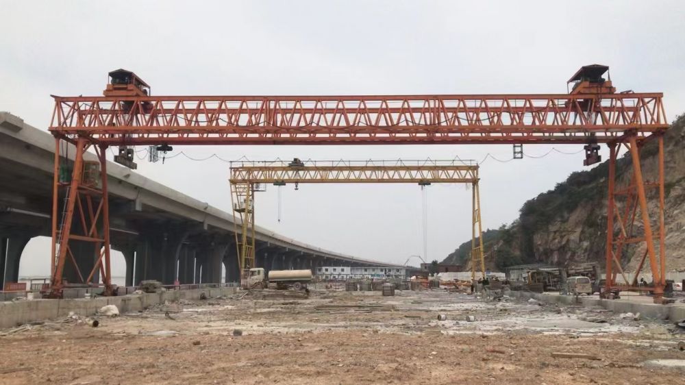 云南昆明架橋機租賃、提梁機、工程龍門吊租賃