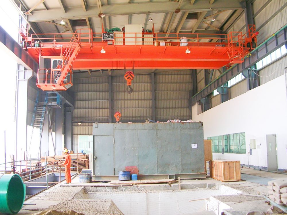 雙梁起重機、吊機、天車、QD型吊鉤橋式起重機