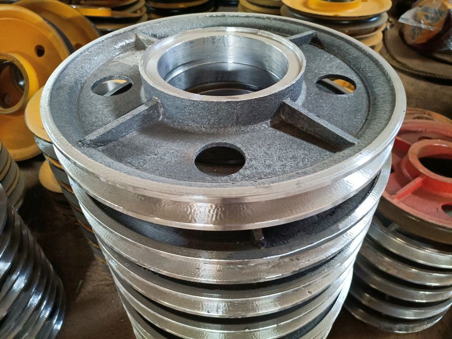 河南起重吊鉤大連經(jīng)銷、半封閉、全封閉雙梁吊鉤組配套批發(fā)