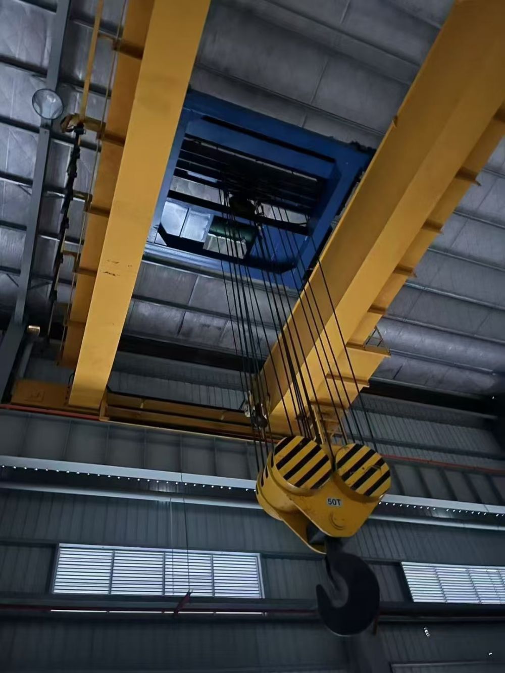 LH型電動(dòng)葫蘆雙梁橋式起重機(jī)、天車、吊機(jī)