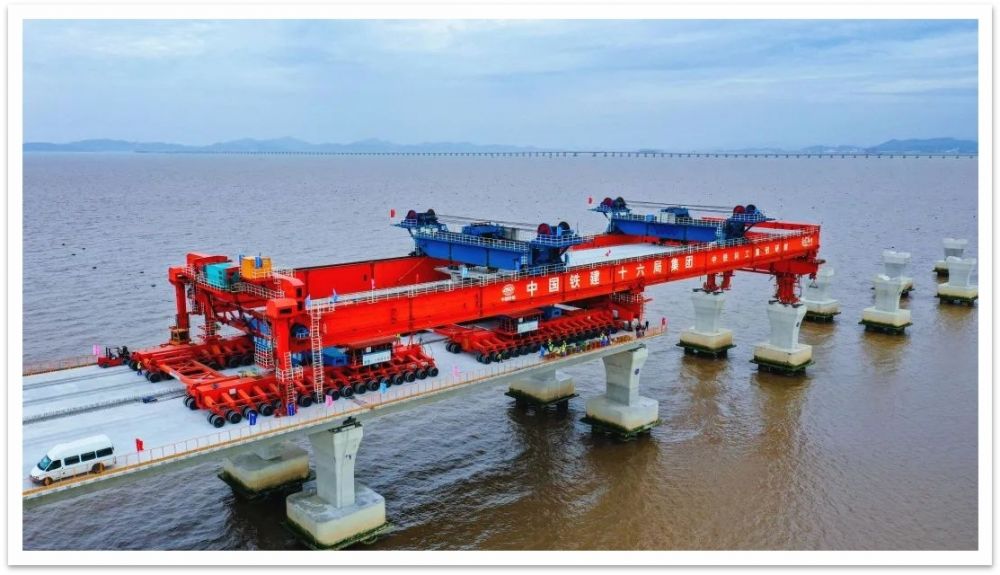 中鐵科工 1800T架橋機