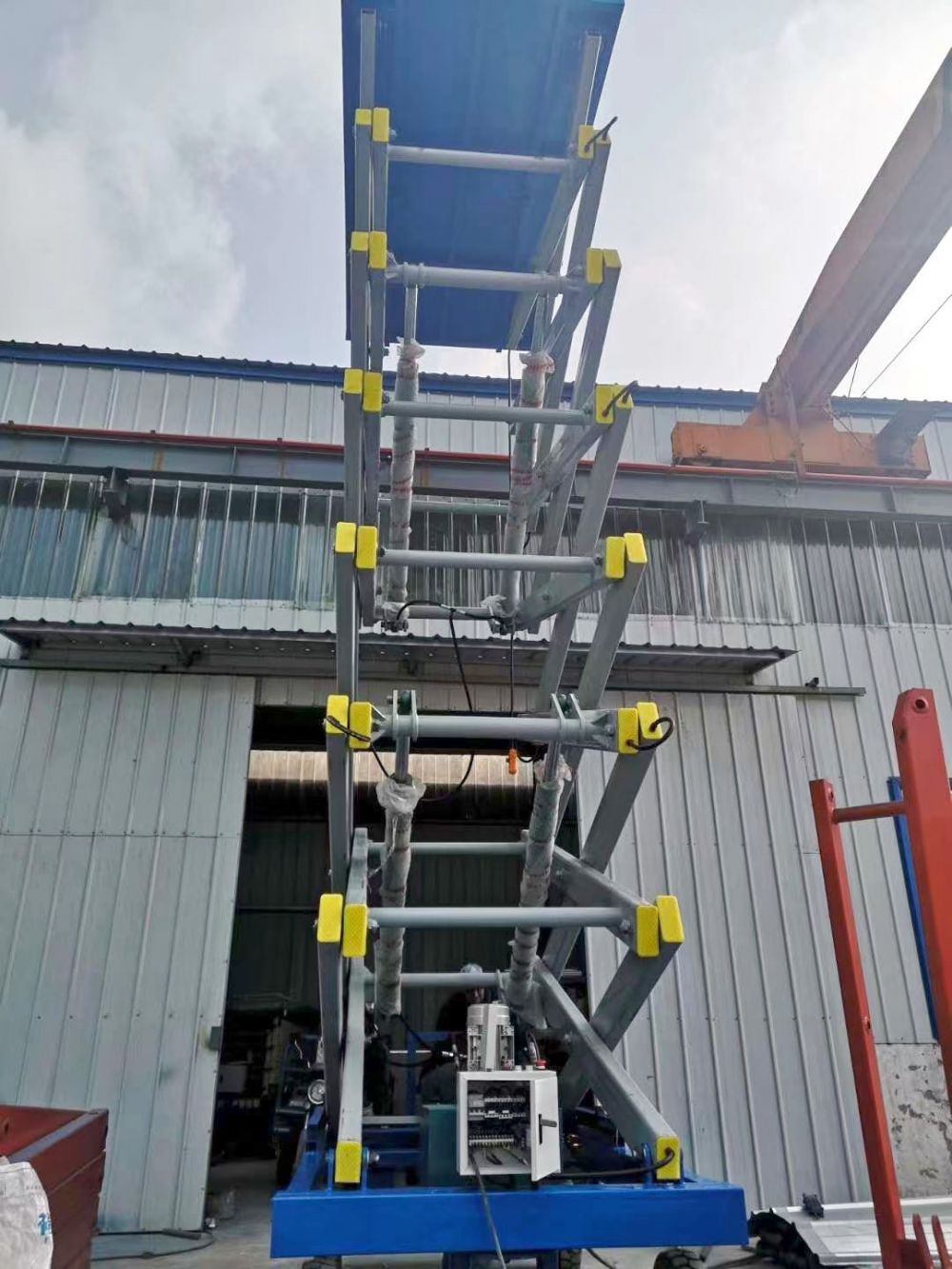 山西升降平臺(tái)、陽(yáng)泉液壓升降機(jī)、維修平臺(tái)廠家銷售服務(wù)