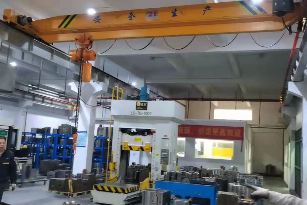 LD型電動單梁起重機、LDA電動單梁起重機生產(chǎn)廠家