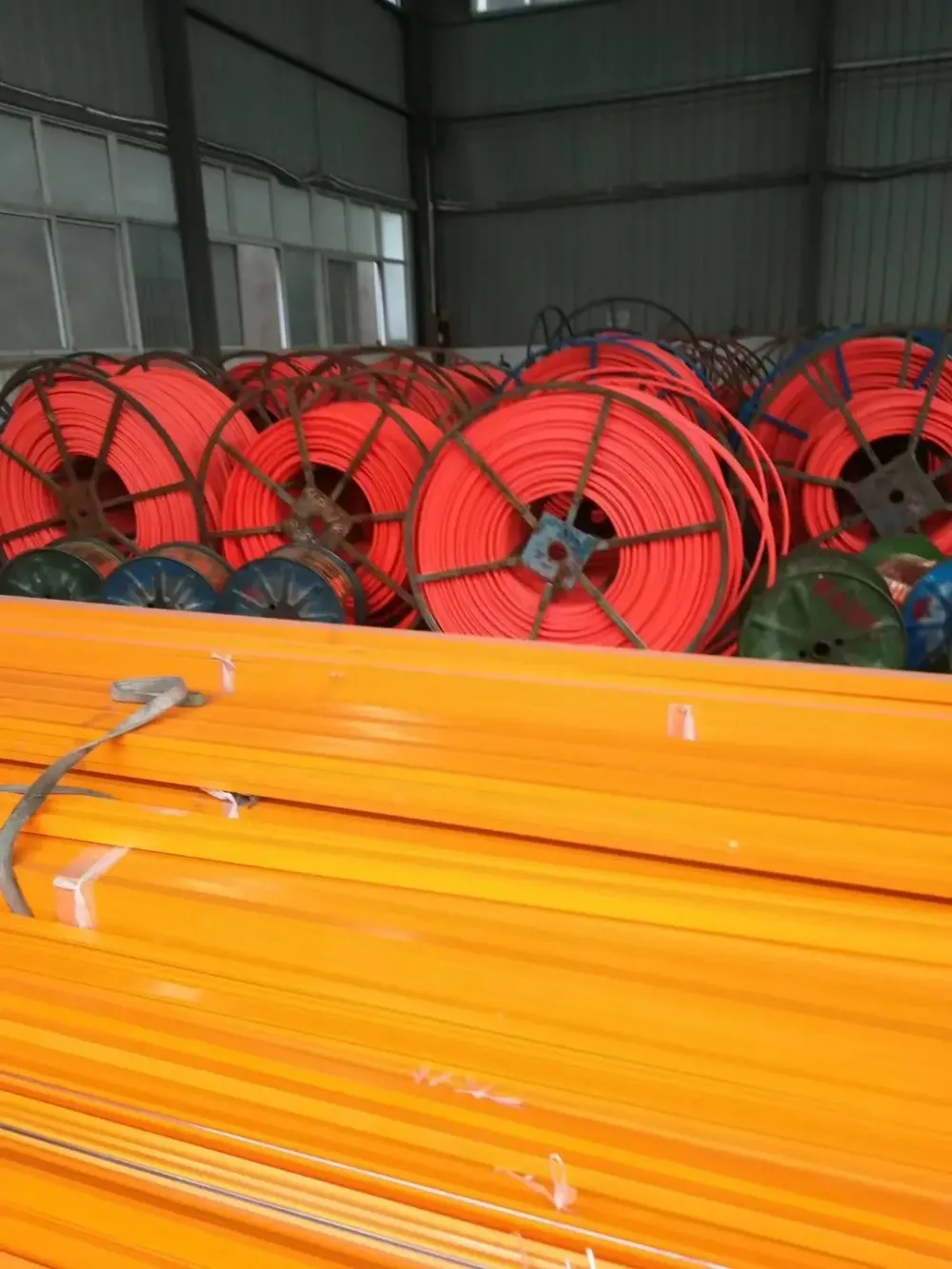 無(wú)接縫滑觸線  工業(yè)遙控器 手動(dòng)/電動(dòng)夾軌器  簡(jiǎn)易夾軌器 