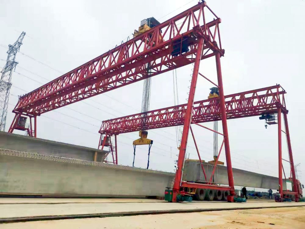提梁機(jī)、提梁門式起重機(jī)、工程龍門吊、路橋門機(jī)廠家銷售、安裝維修