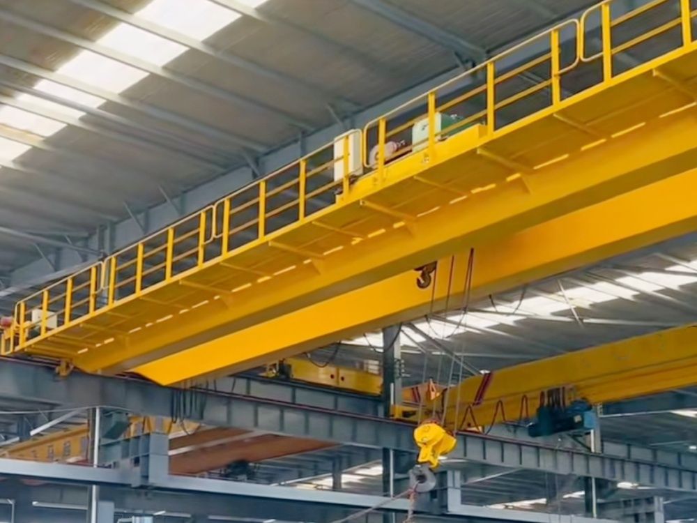 QD型吊鉤橋式起重機、河南雙梁起重機制造安裝維修廠家